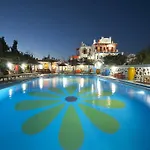 Sun Of Mykonos Apartmanhotel 3*