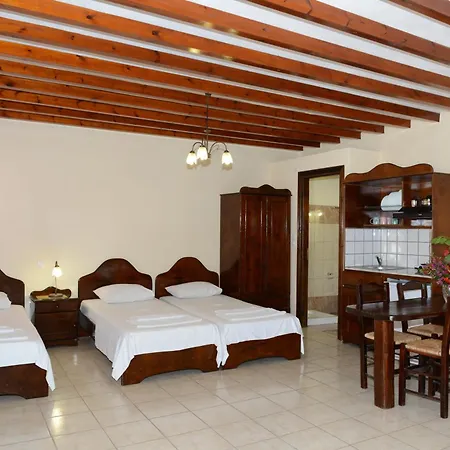 صن أوف ميكونوس استوديوز 3*