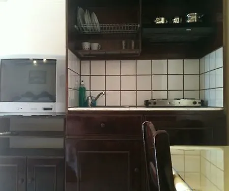 صن أوف ميكونوس استوديوز 3*